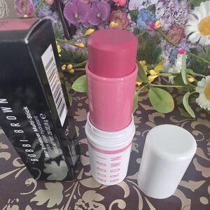 *CHEEKY PINK 40 : Bobbi Brown Pink Multi-Stick Pink Glow.